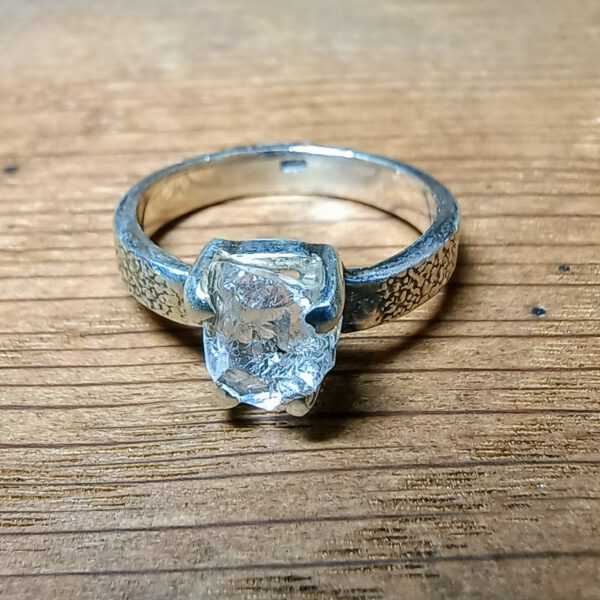 Zilveren Ring met Ruwe Bergkristal De Helderheid van de Geest (1)