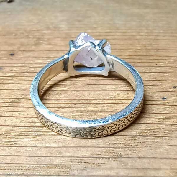 Zilveren Ring met Ruwe Rozenkwarts De Bloesem van Liefde (3)